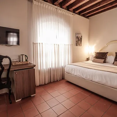San Antonio El Real Otel Segovia