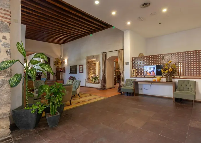 San Antonio El Real Отель