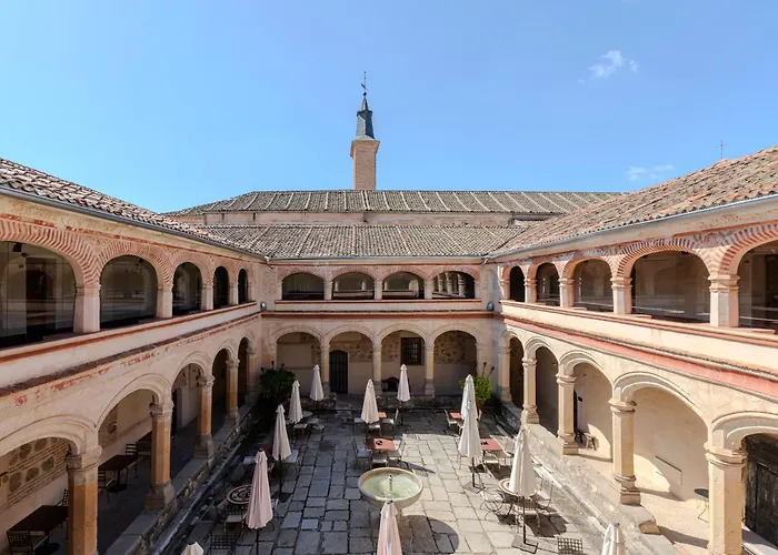 圣安托尼奥皇家酒店 4* 塞哥维亚